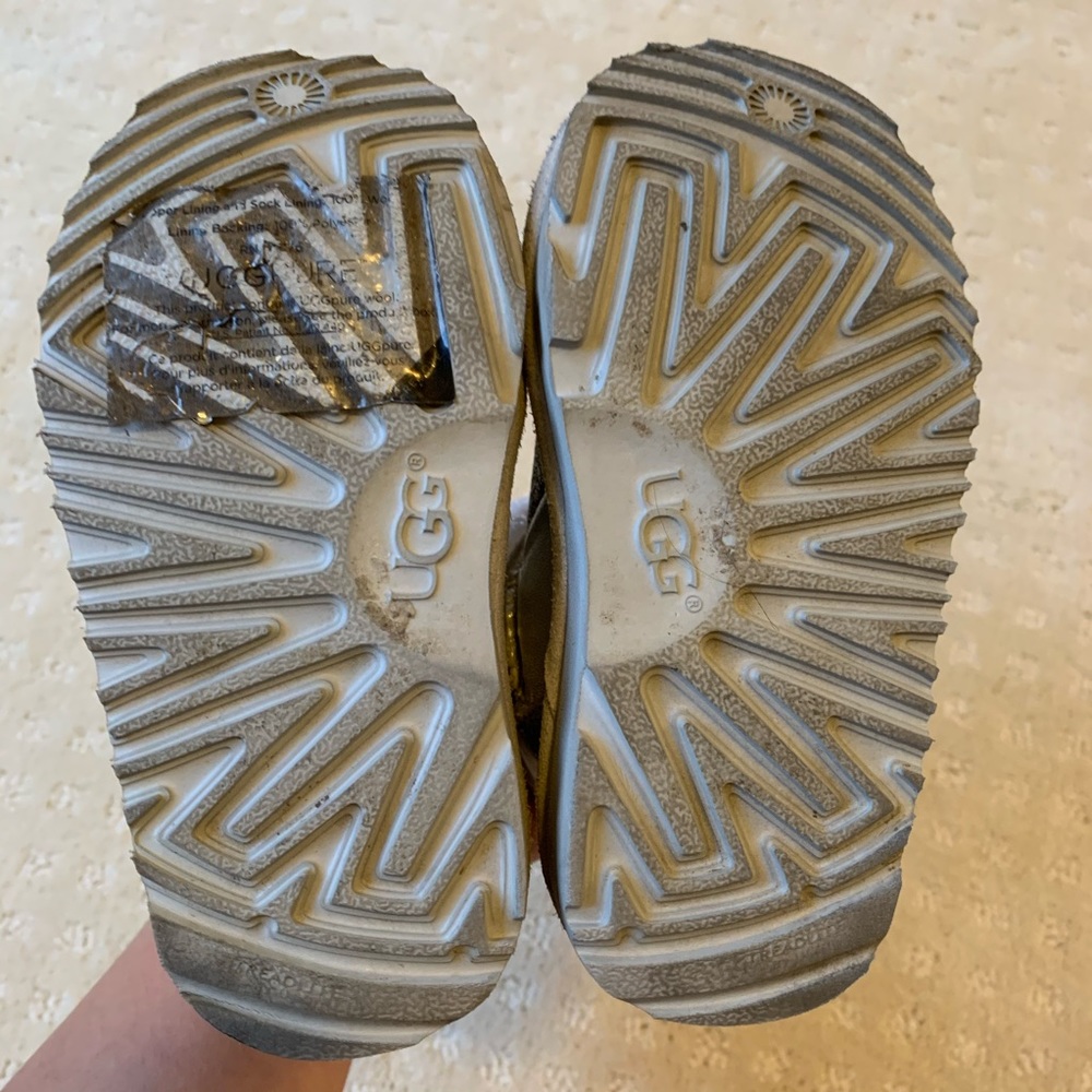 Silver patchwork Uggs - Picture 5 of 5